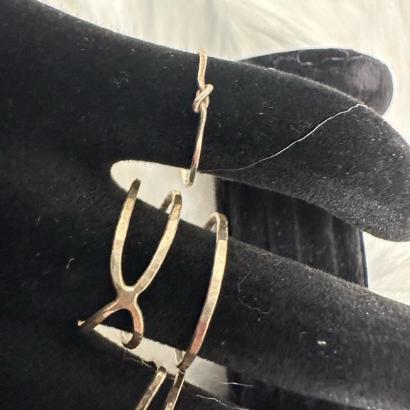 7 Assorted Sterling Silver Stackable Rings - Picture 4 of 5